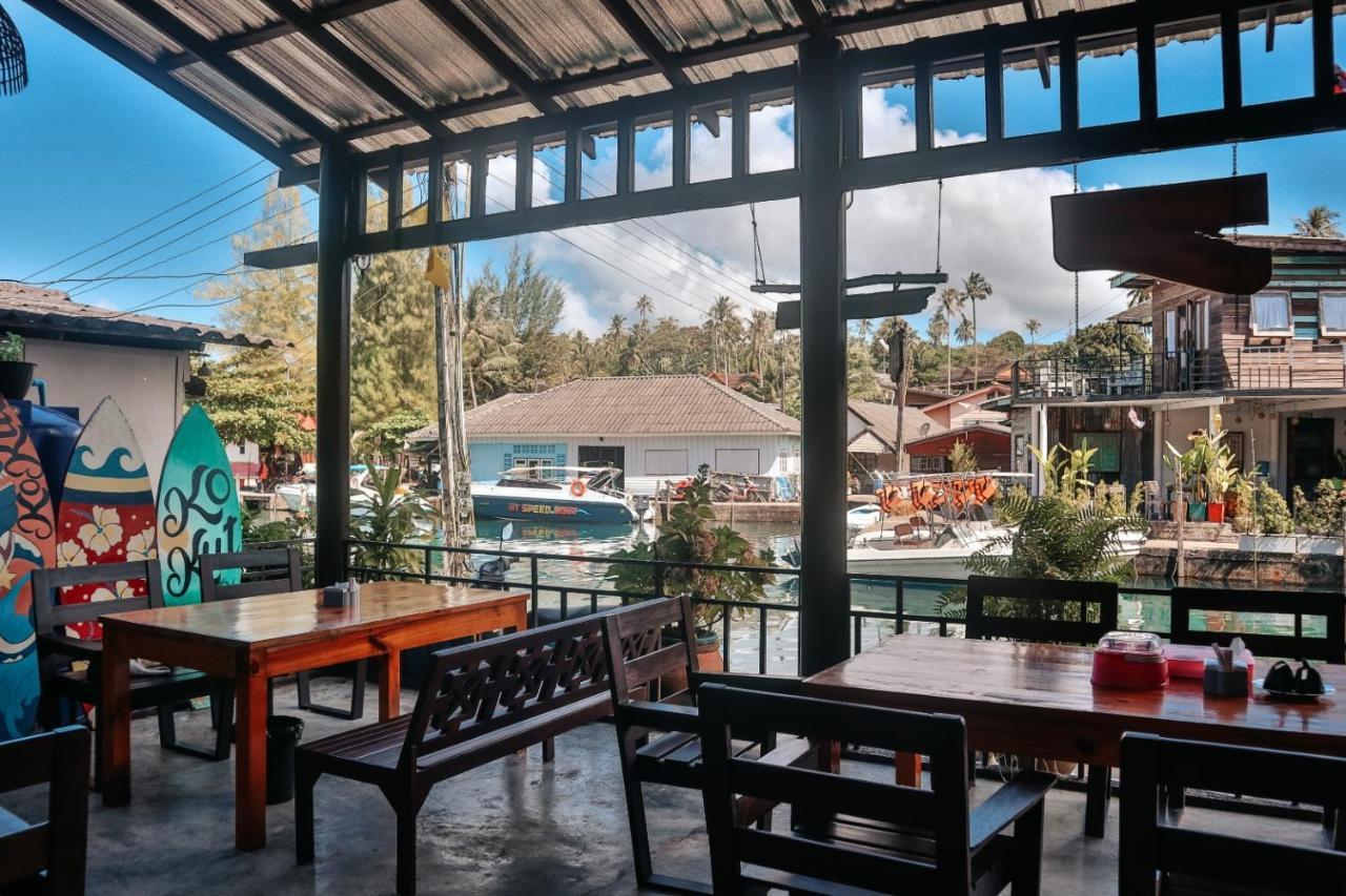 Baan Rabieng Talay Homestayบ้านระเบียงทะเล โฮมสเตย์เกาะกูด Ko Kut Экстерьер фото