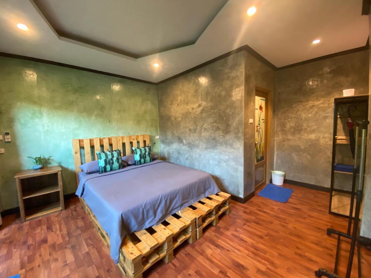 Baan Rabieng Talay Homestayบ้านระเบียงทะเล โฮมสเตย์เกาะกูด Ko Kut Экстерьер фото