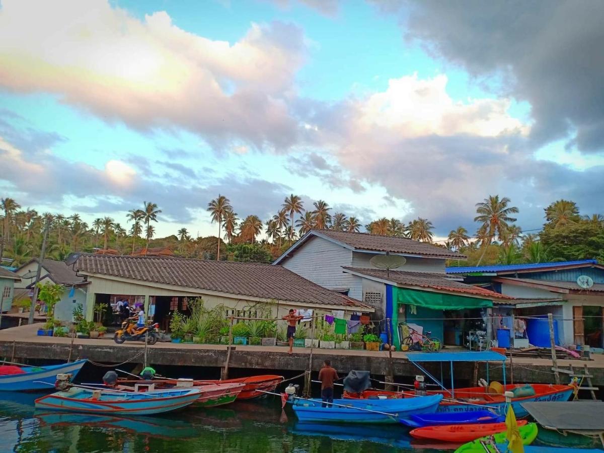 Baan Rabieng Talay Homestayบ้านระเบียงทะเล โฮมสเตย์เกาะกูด Ko Kut Экстерьер фото